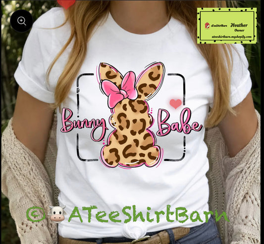 Easter Bunny Babe screen print T-shirt 🐰