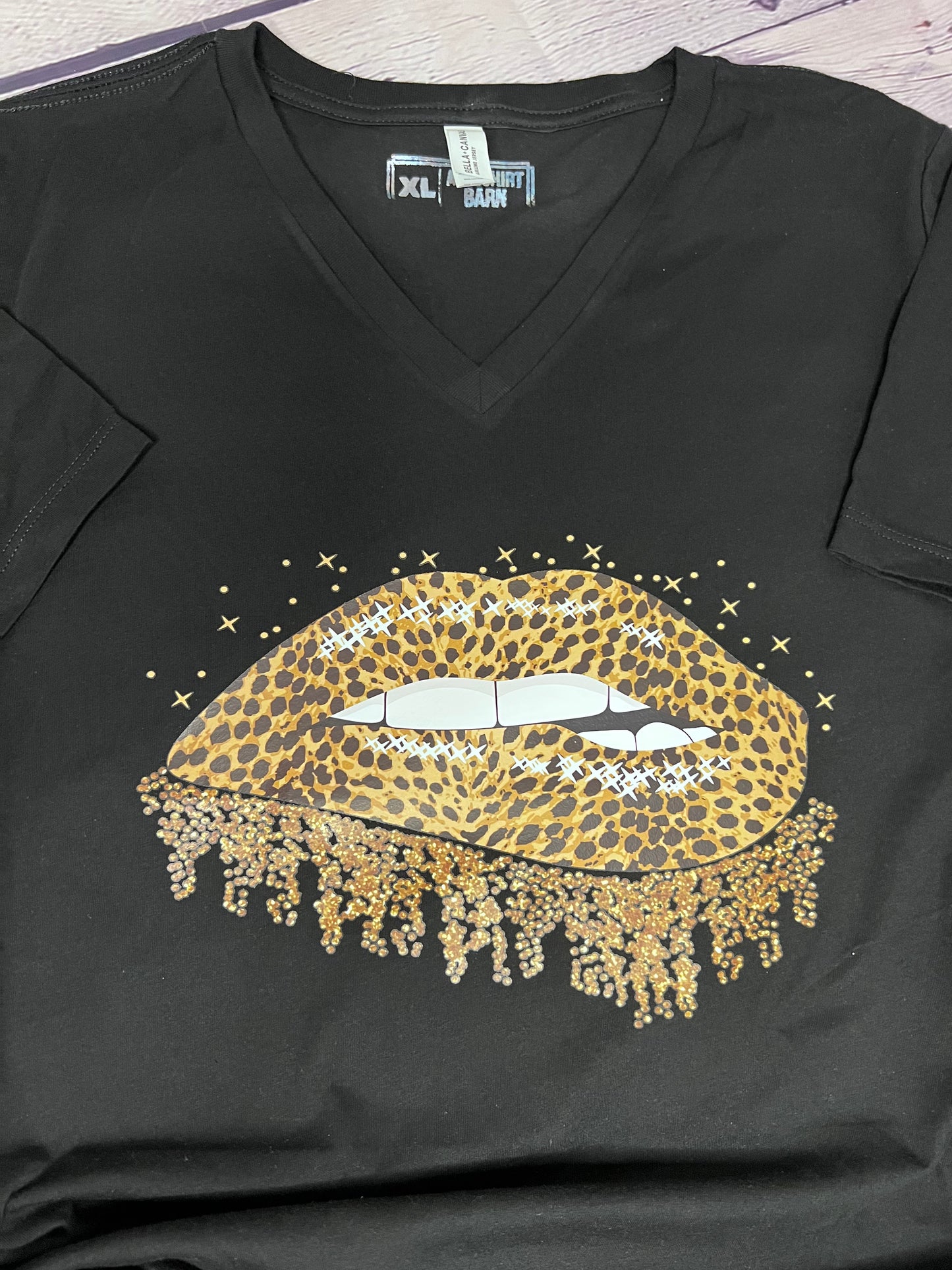 Leopard Gold lip smack