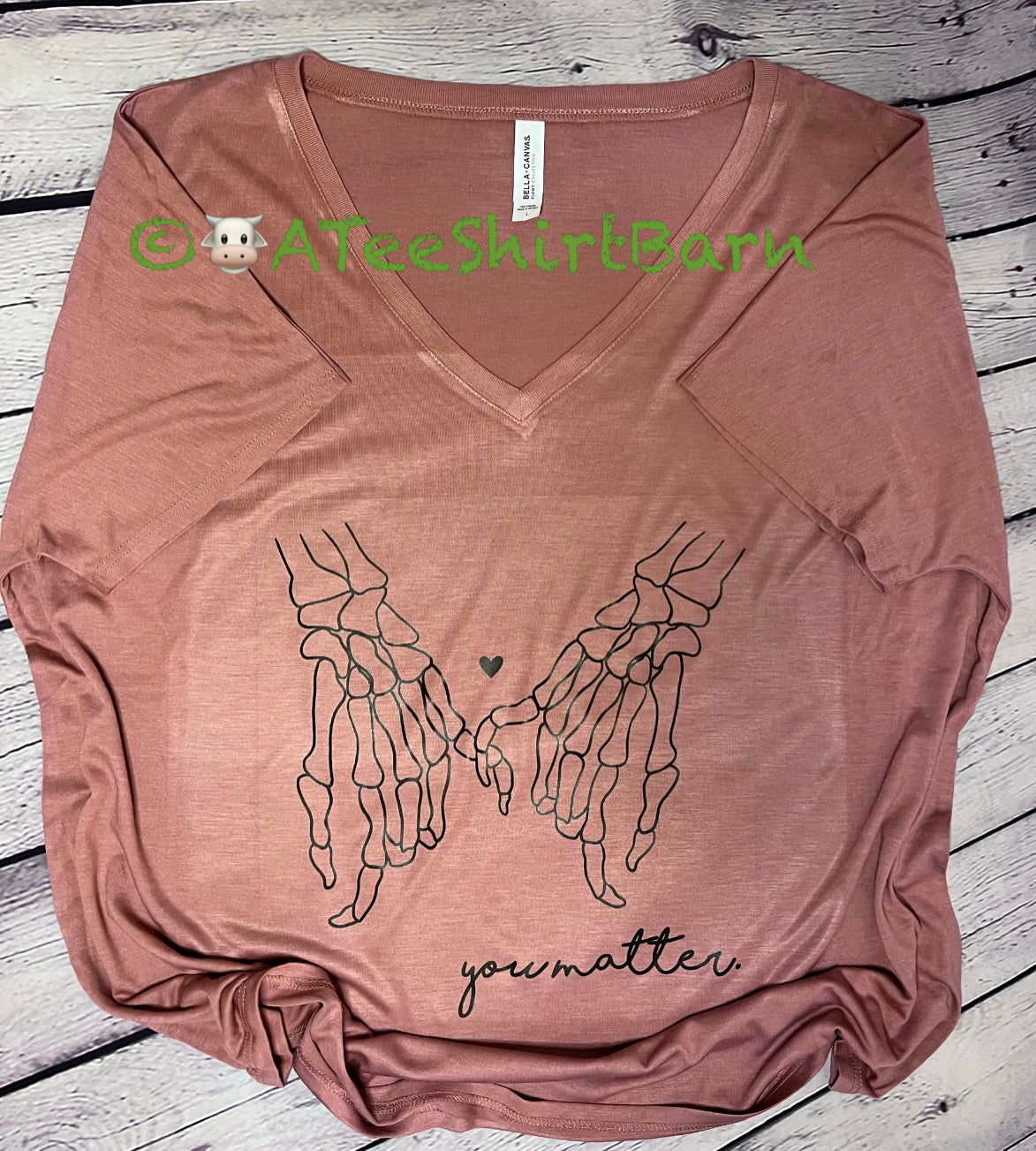 Skully ❤️pinky fingers